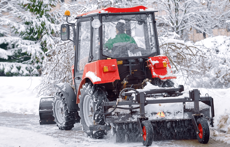 Snow Removal Service: Reliable Commercial and Residential Winter Clearing